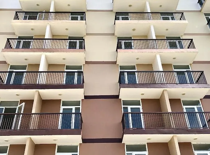 W/ Balcony Near Mactan International Airport アパート *