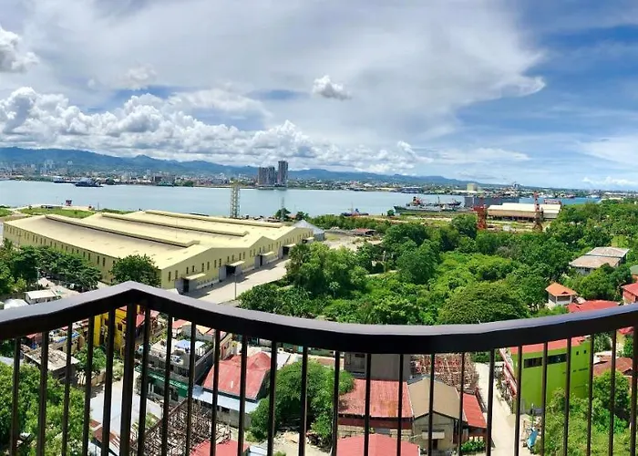 アパート W/ Balcony Near Mactan International Airport *